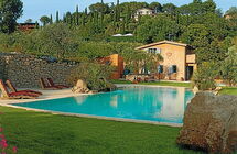 Anticopozzo located in Morlupo, Latium, Italy sleeps 10 in 5 bedrooms.