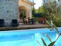 Villa Fiorenzani located in Radicondoli, Tuscany, Italy sleeps 12 in 5 bedrooms.
