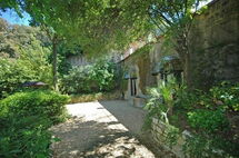 Villa aurora located in Florence, Tuscany, Italy sleeps 2 in 1 bedrooms.