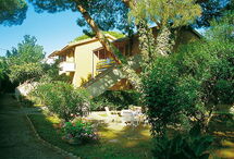 Rosso - ROSSO 1 located in Punta Ala, Tuscany, Italy sleeps 5 in 2 bedrooms.