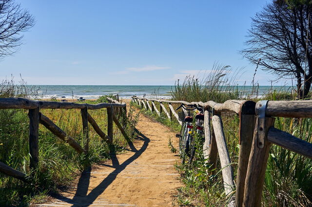 Beach walks around Bibione