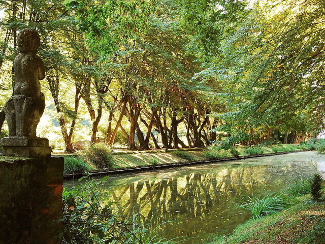 Barchessa Palladio, pond