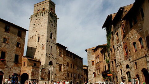 Piazza in San Gimignano