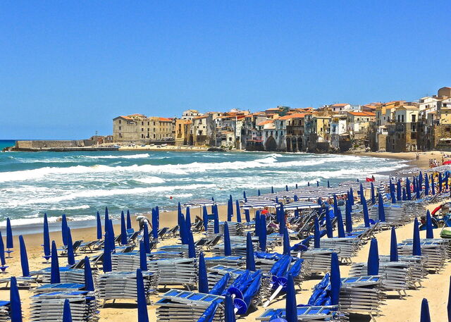 Cefalù, beach