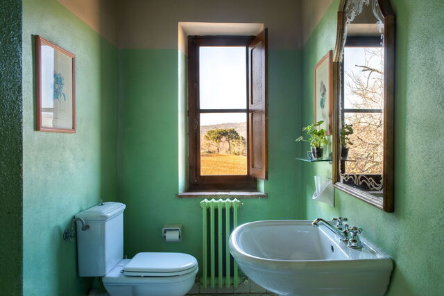 Villa Fabbri, bathroom
