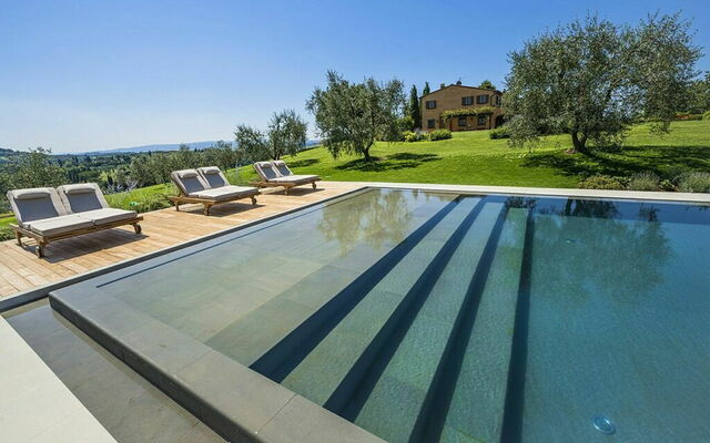 Villa Di Corazzano, pool