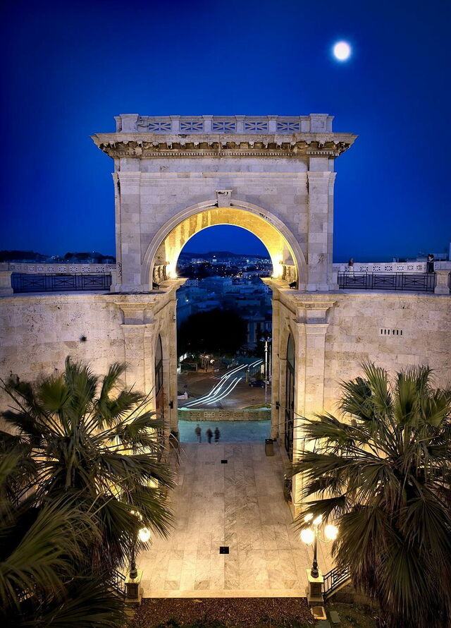 Bastion di Saint Remy, night