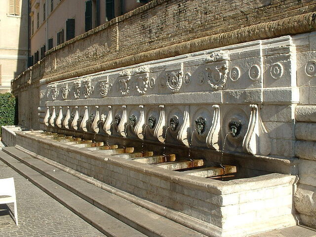 The famous Fontana del Calamo