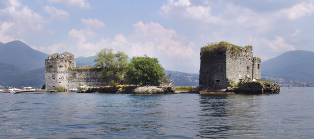Close up of Castelli di Cannero