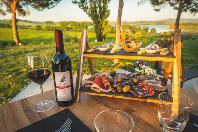 Culinary offerings at Poggio Falcone