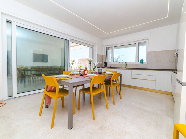 Villa Donnosanto, kitchen