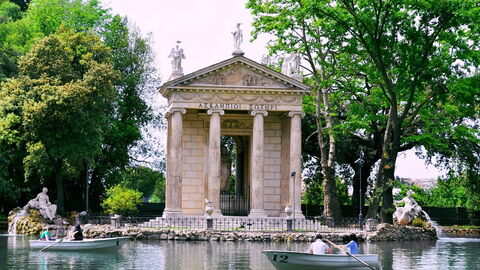 Villa Borghese, lake
