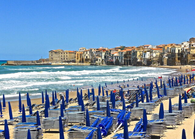 Cefalù, beach