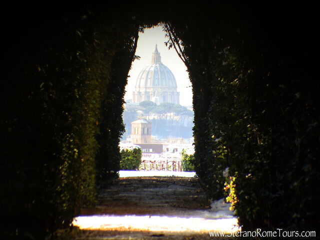 View through the Aventine Keyhole