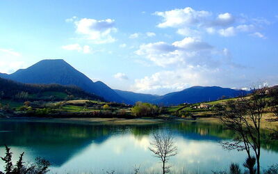 Lake at Castel San Vincenzo
