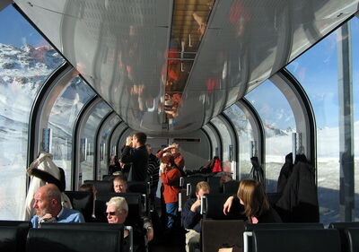 Bernina Express, interior