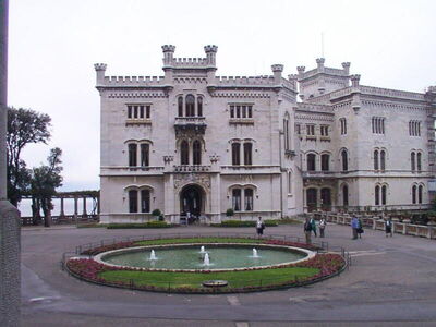 Miramare castle driveway