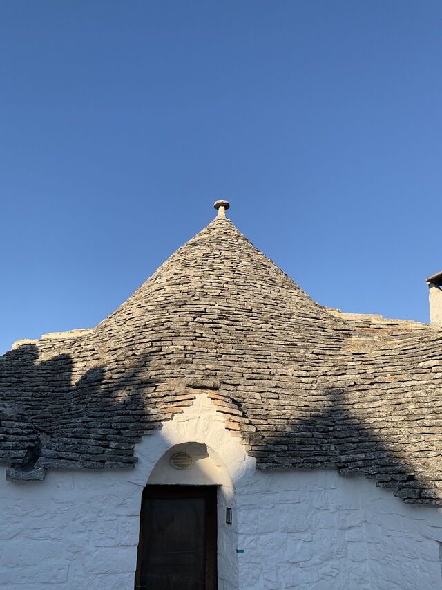 A roof of a trullo