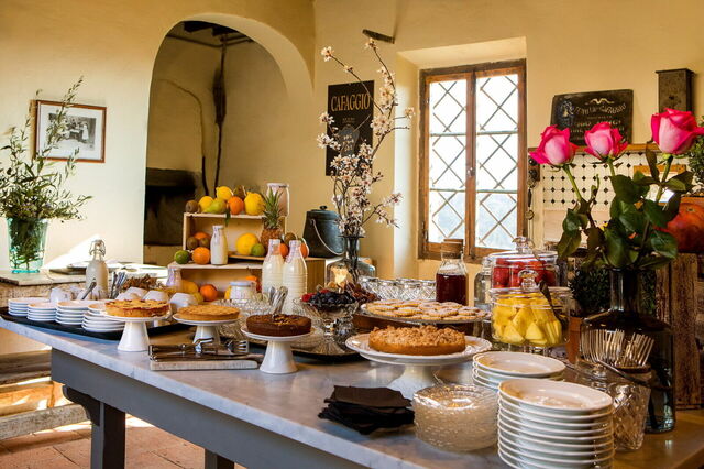 Castello Di Cafaggio, kitchen