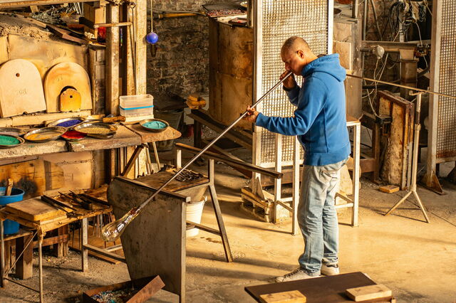 Making Burano glass