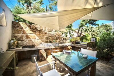 Terrasini Luxury Villa, barbecue area