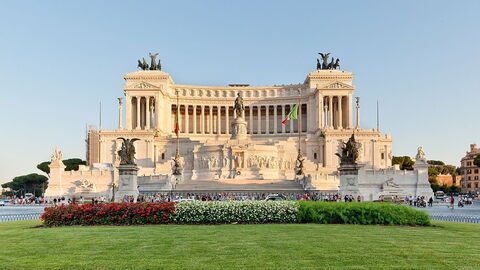 Altare della Patria, facade