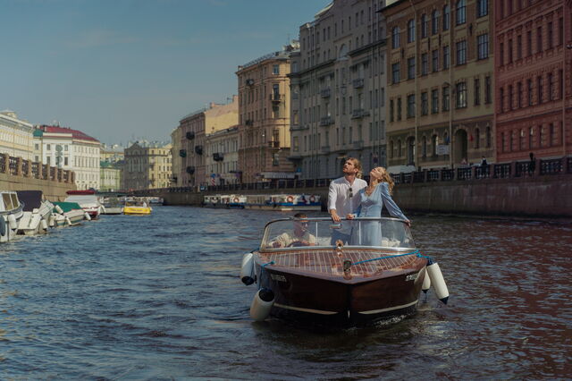 A couple in Venice