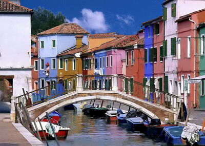 A bridge and houses at Burano