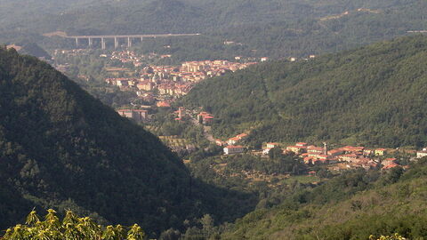 view on pontremoli