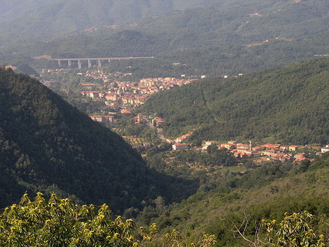 view on pontremoli