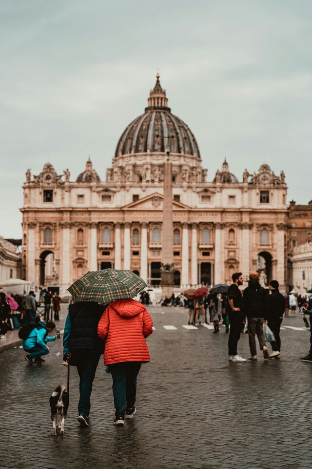 In Rome with a dog