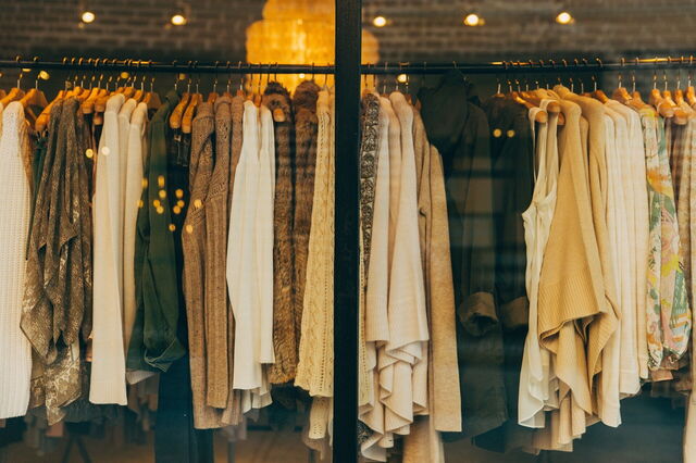Rails de vêtements