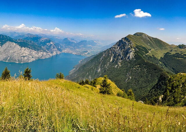 Mountains, Lake Garda