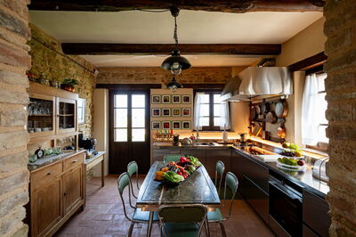 Casale Isidoro, kitchen