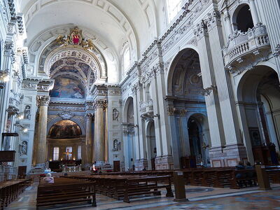 Bologna Cathedral, Interior