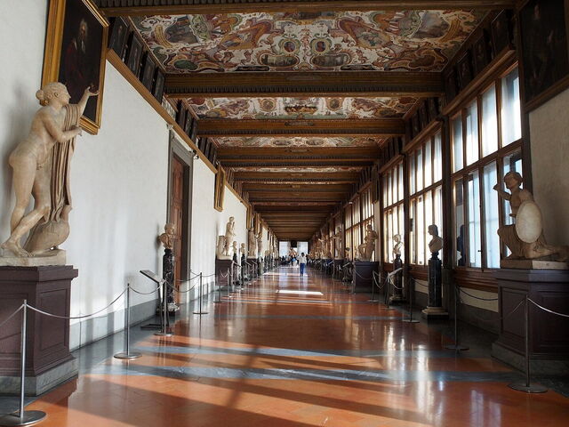 A hallway in the Uffizi