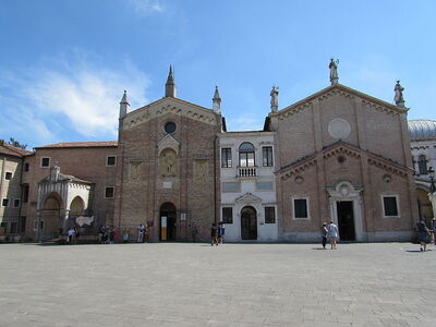 St George's Oratory, Padua (left)