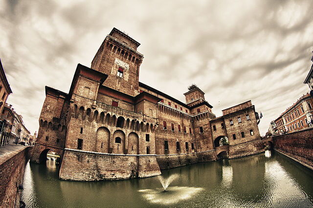Castello Estense, moat