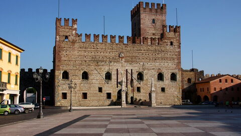 Piazza degli Scacchi, Marostica