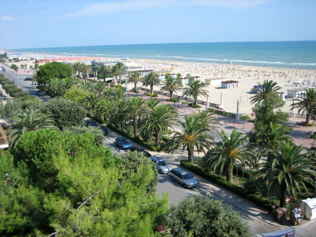 blue flag beach in abruzzo