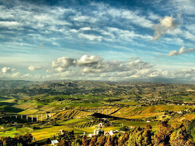 Surrounding view from Caltanissetta