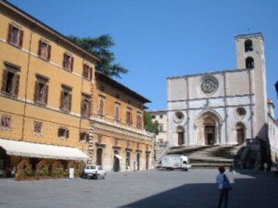 Todi Duomo and Piazza del Popolo