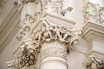 Stone carvings, Lecce