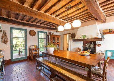 Podere Vignali, farmhouse kitchen