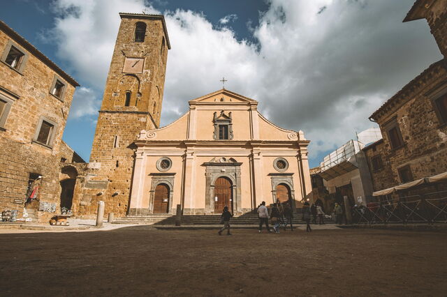 Civita di Bagnoregio, church