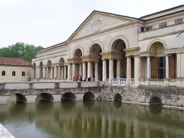 Palazzo del Te, Entrance