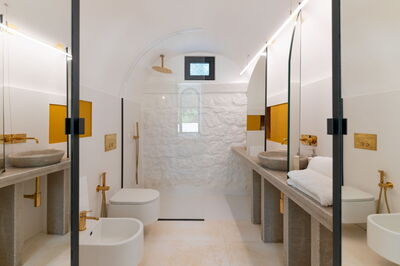 Villa Manè, bathroom