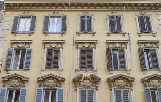 Roma Rm Iro406, exterior