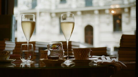 Enjoying prosecco on holiday in Italy