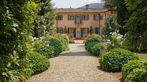 Villa De Ranieri, exterior